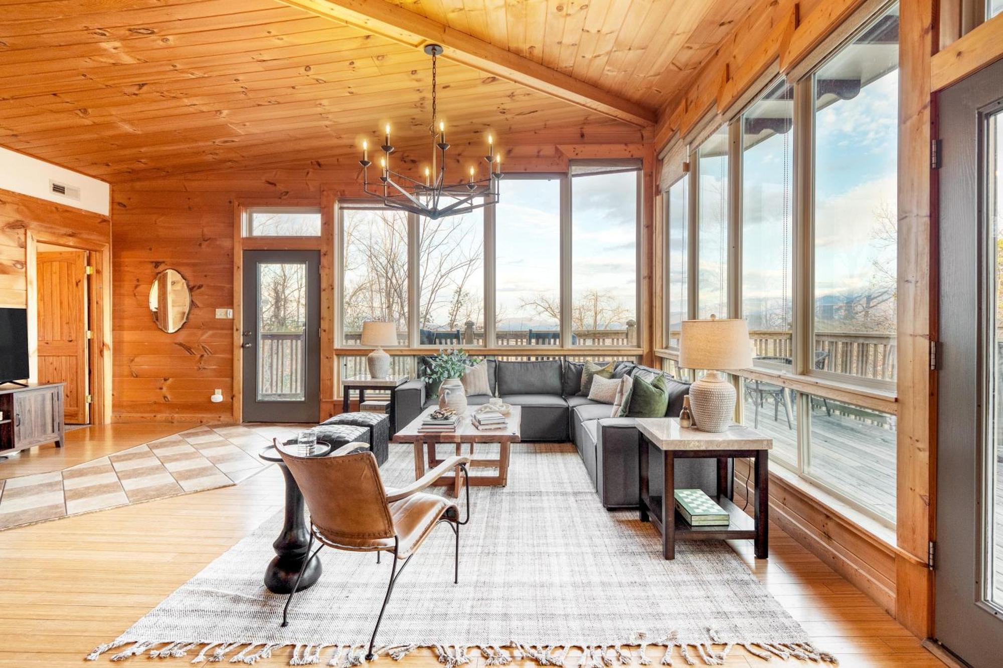 Chestnut By Avantstay Mountain Cabin W Treetop Views Hot Tub Game Room Gatlinburg Luaran gambar