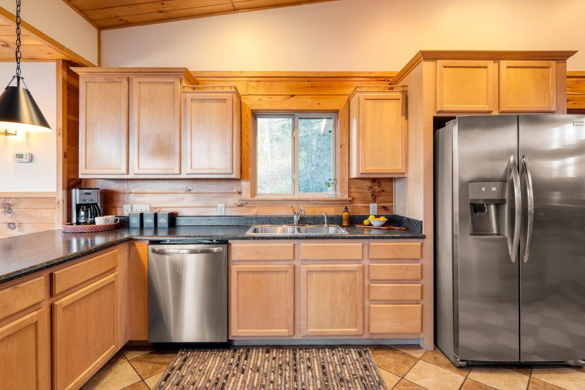 Chestnut By Avantstay Mountain Cabin W Treetop Views Hot Tub Game Room Gatlinburg Luaran gambar